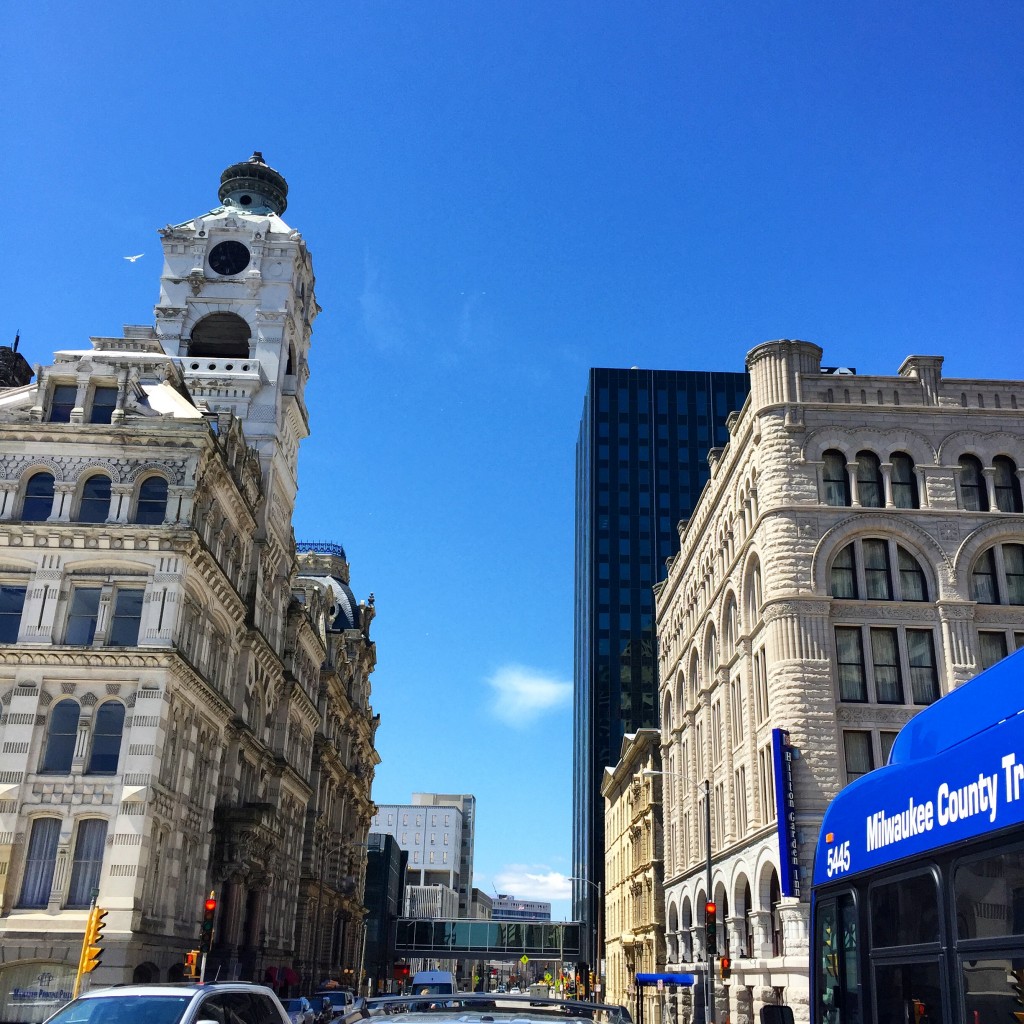 042715MKE